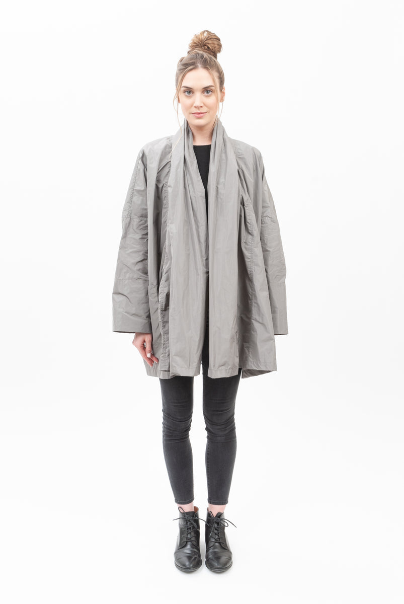 【Lisiere/アパルトモン】Taffeta Light Coat Pewter Recycled Italian Taffeta Flip Coat – Andrea Reynders